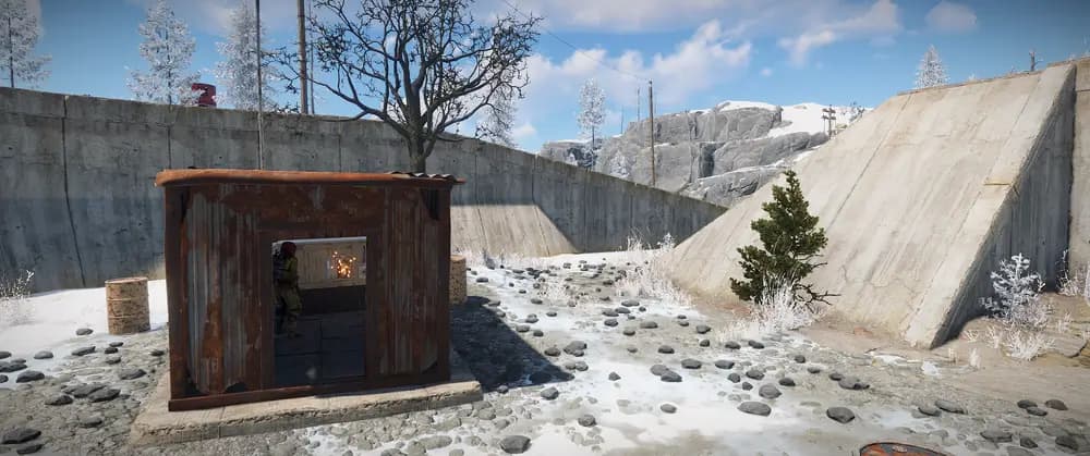 Green Card Rust: Where to Find and Pass Monuments - Rust Screenshot 4